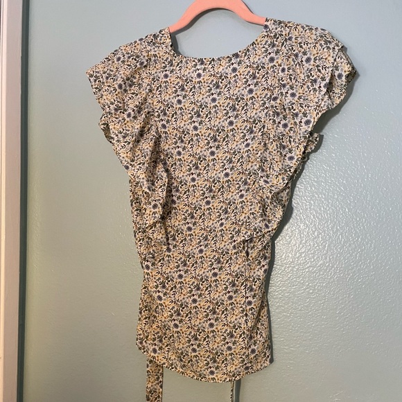 Small Floral Blouse - Picture 4 of 4